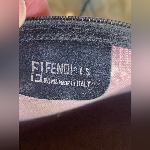 FENDI🇮🇹 - Picture 2 of 13